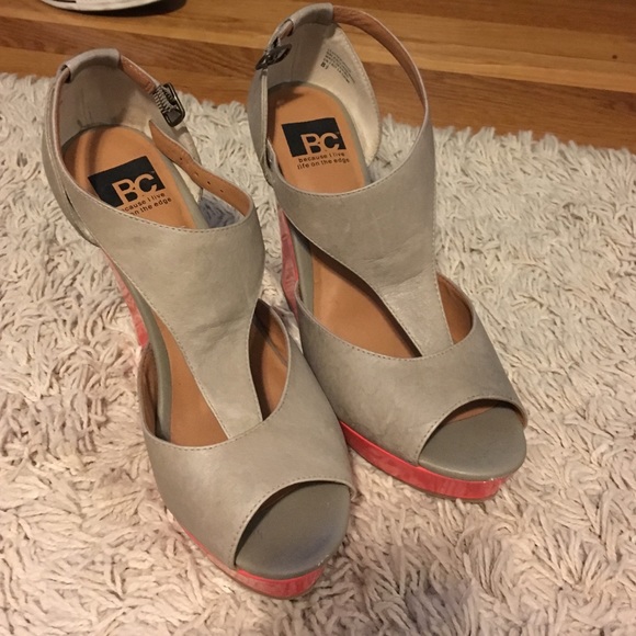 Cute wedges from ooh la la! - Picture 1 of 2