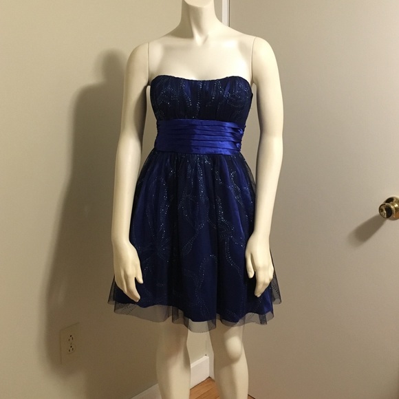 Blue Strapless Prom Dress