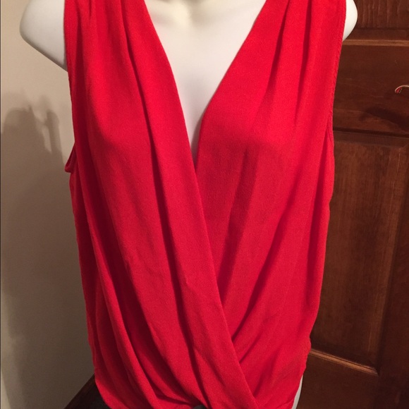 Nice. Blouse crossover forever 21 size large