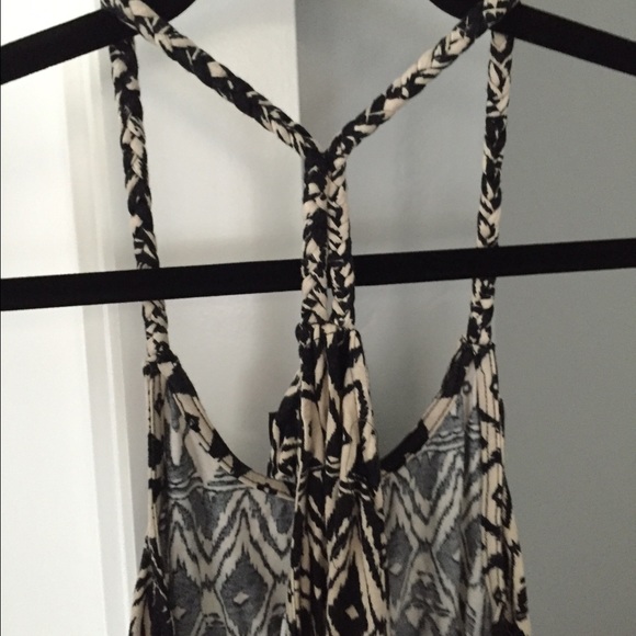 ✨Cute Aztec Top✨ - Picture 4 of 4