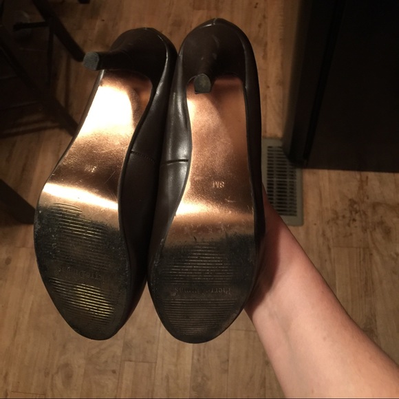 Pumps - Picture 2 of 2