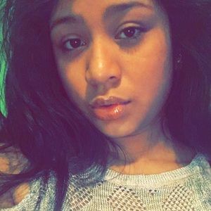 Meet your Posher, Fatima