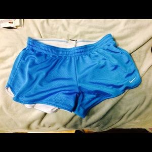 NIKE DRI FIT SHORTS LIKE NEW