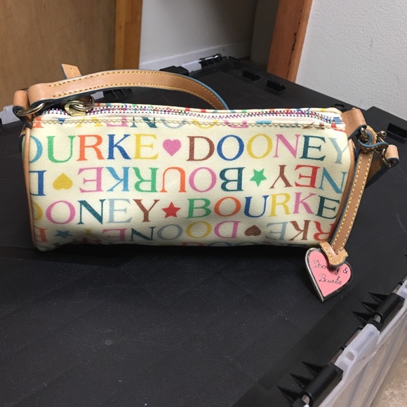 Dooney & Bourke Handbags - Authentic Dooney & bourke bag (reduced)