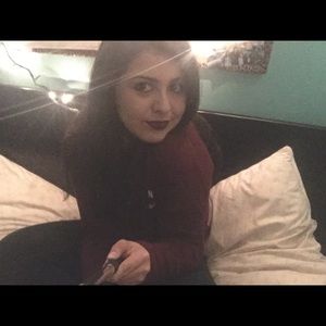 Meet your Posher, Jazmin