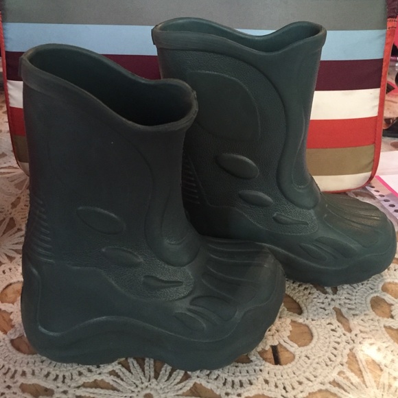 Kids oshKosh B'Gosh rain boots