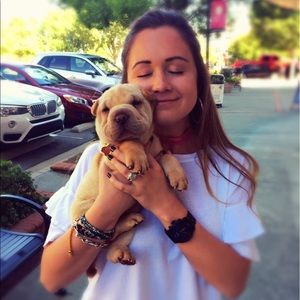 Meet your Posher, Corinne