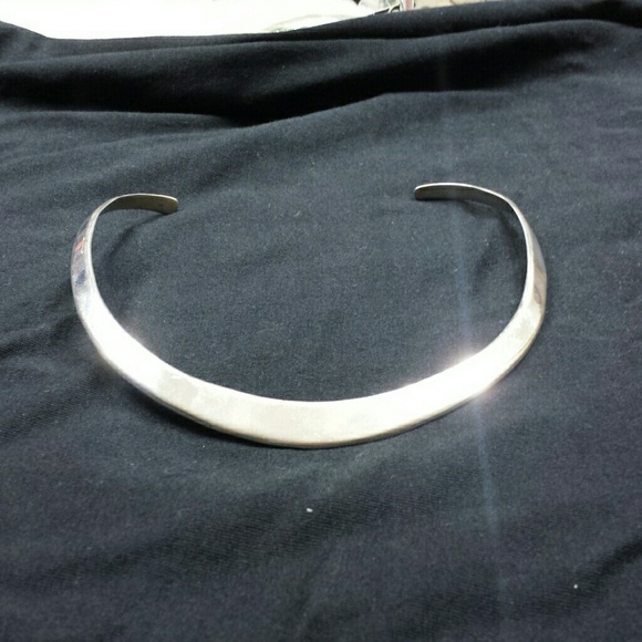 Silver choker necklace