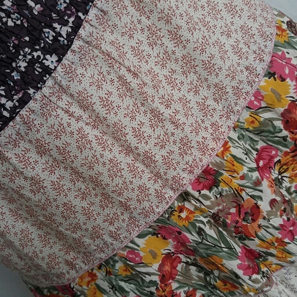 Skirt - Picture 4 of 4