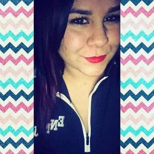 Meet your Posher, Raeona