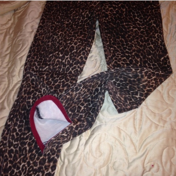 Cheetah print Karlie pants !