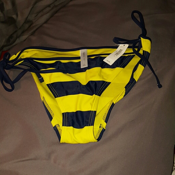 GAPBODY swimsuit