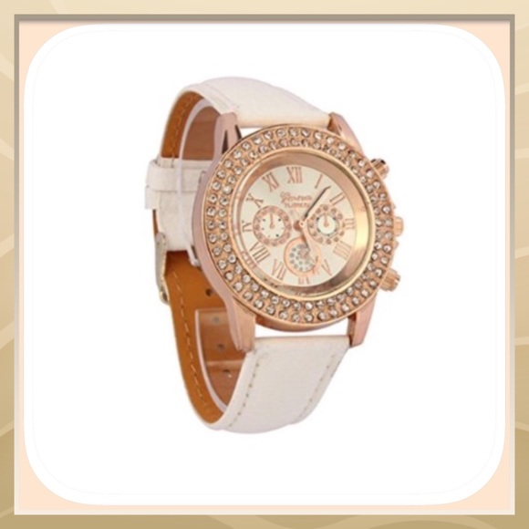 Boutique Accessories - 💙HP 1/1/16! NWT Vogue Crystal Dial Quartz Watch