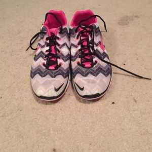 Pink chevron Nike free Runs