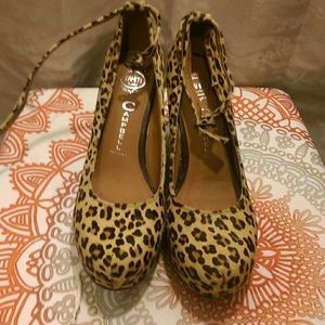 🆕 RARE!! Jeffrey Campbell cheetahs wedge 8.5