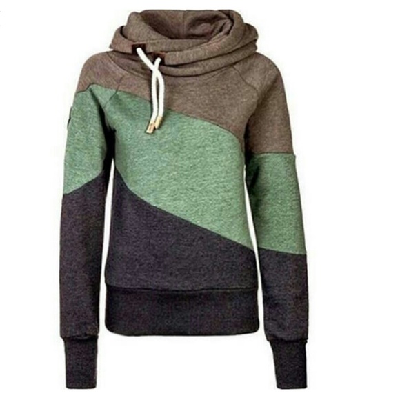 Tops - ✨HP✨ NWOT Color Block Hoodie