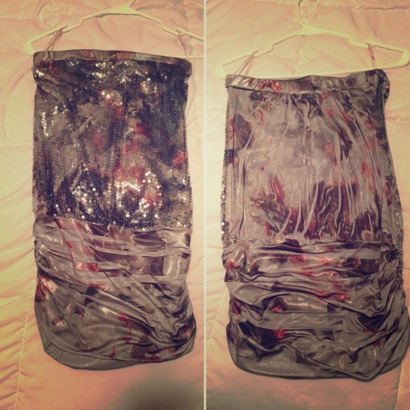 sequins tube top dress 🎉🍾