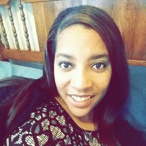 Meet your Posher, Deeyanna