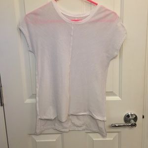 white Lululemon t-shirt: silveresent sz 4