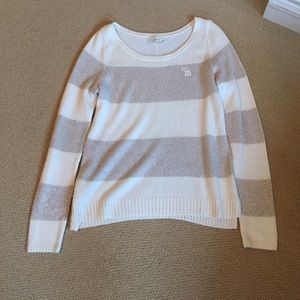 Abercrombie and finch sweater
