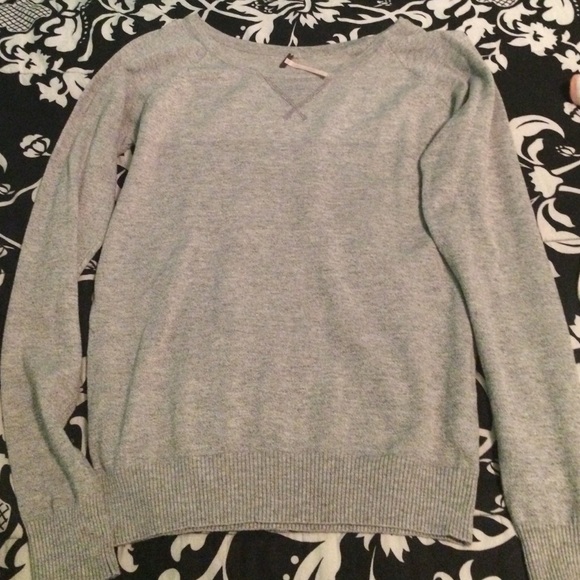 Gray sweater