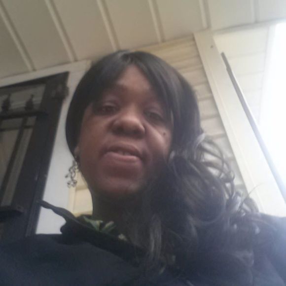 Meet your Posher, Paula - Picture 1 of 1