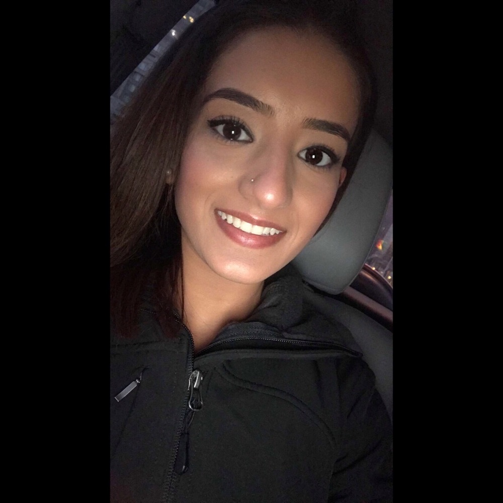 Meet your Posher, Mahek