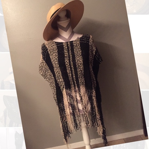Black white poncho