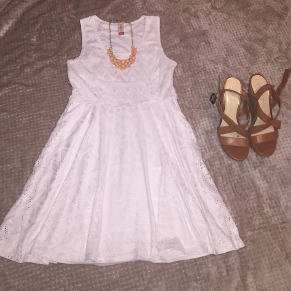💋CLOSET CLEAR OUT SALE!!👛Lace summer dress