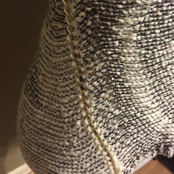 Sweater - Picture 2 of 4