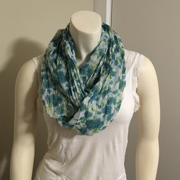 Blue Flowered Scarf - Picture 2 of 4