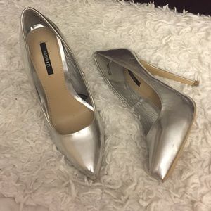 Silver forever21 pumps!