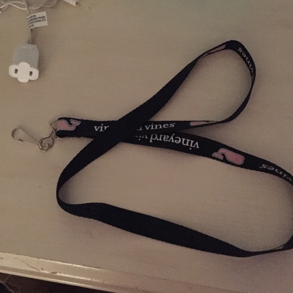 Vineyard vines lanyard
