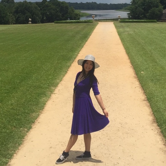 BCBGMaxAzria V neck pleated midi dress purple - Picture 11 of 12