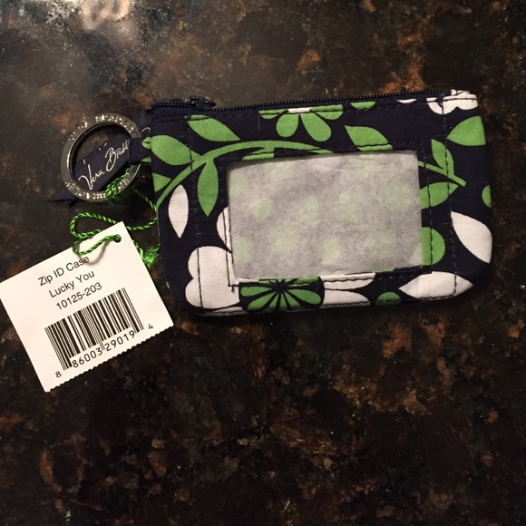 FINAL SALE ✨ Vera Bradley zip ID case