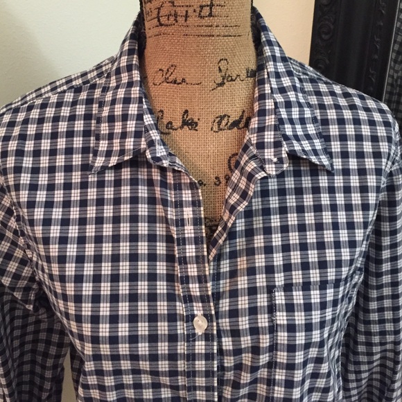 SOLD | BR Soft-wash Boyfriend Button Down - Picture 3 of 3