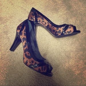 Giani Bernini Shoes - Leopard print peep-toe pumps. Worn once. Giani Bernini Shoes - Leopard print peep-toe pumps. Worn once.