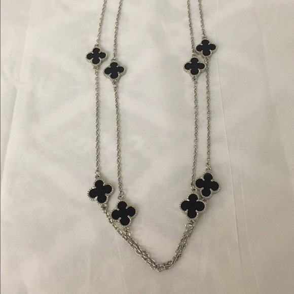 Clover earring and necklace set