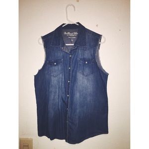 Denim button up vest ✨