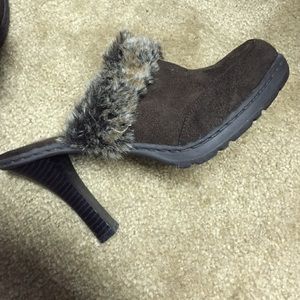 Dollhouse Shoes - Brown suede & faux fur high heeled slippers. Dollhouse Shoes - Brown suede & faux fur high heeled slippers.