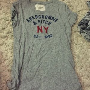 Abercrombie t shirt