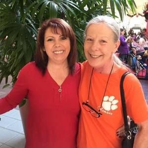 Meet your Posher, Lisa