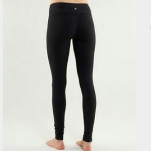 IN SEARCH FOR FULL LENGTH LULULEMON LEGGINGS!!