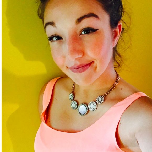 Meet your Posher, Maddie