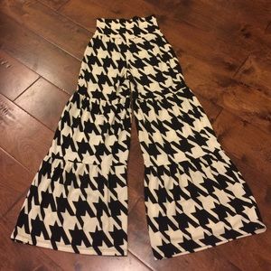 Houndstooth print pants