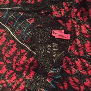Betsey johnsons scarf