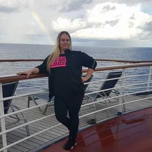 Meet your Posher, Carla