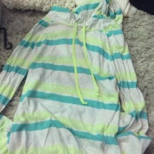 American eagle pull over