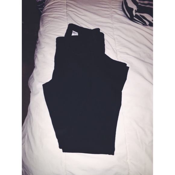 Black skinny jeans ✨