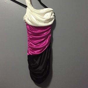 One shoulder bodycon dress